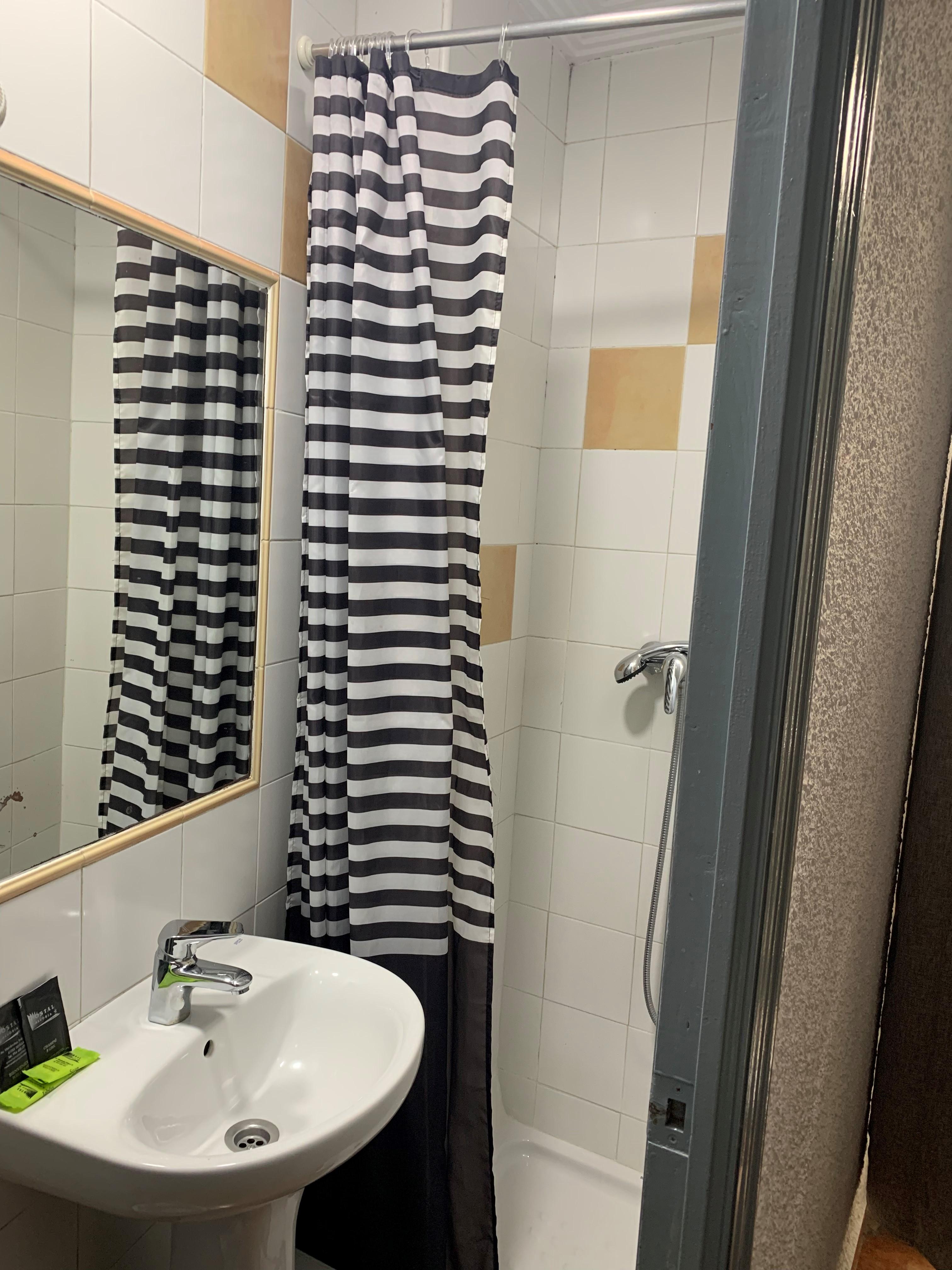 Hostal Alcobia Севілья Екстер'єр фото